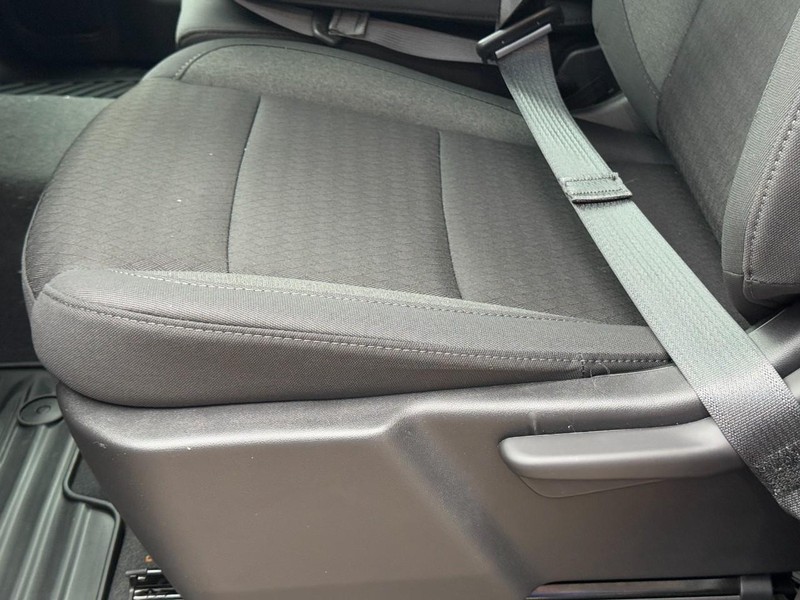 Chevrolet Silverado 2500HD Vehicle Image 13