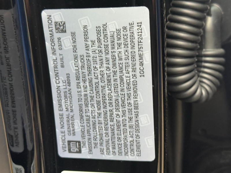 Chevrolet Silverado 2500HD Vehicle Image 14