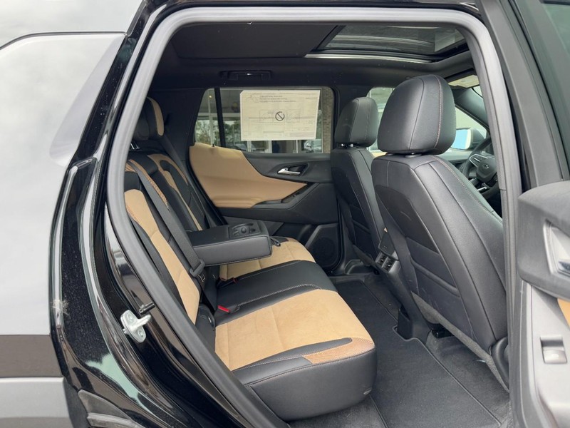 Chevrolet Equinox Vehicle Image 05
