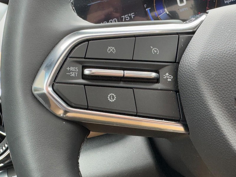 Chevrolet Equinox Vehicle Image 10