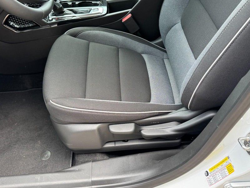 Chevrolet TrailBlazer Vehicle Image 15