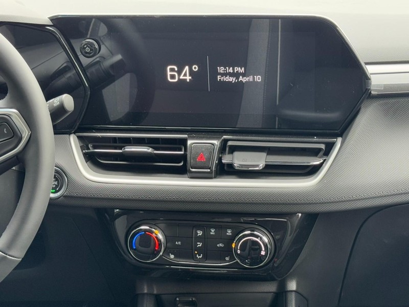 Chevrolet TrailBlazer Vehicle Image 08