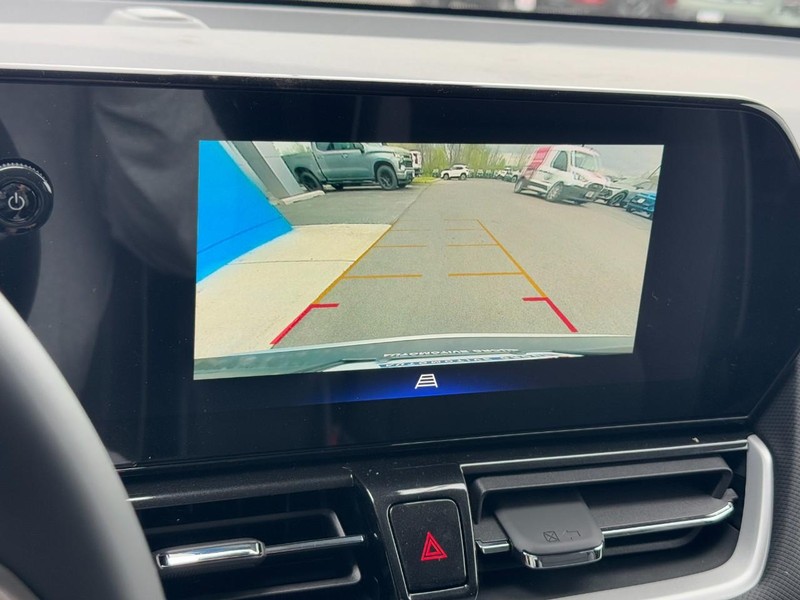 Chevrolet TrailBlazer Vehicle Image 14