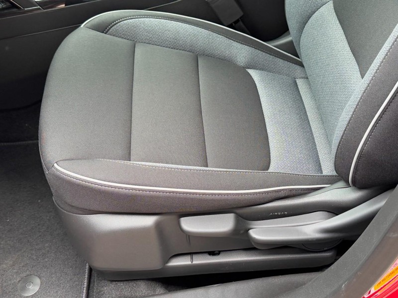 Chevrolet TrailBlazer Vehicle Image 15