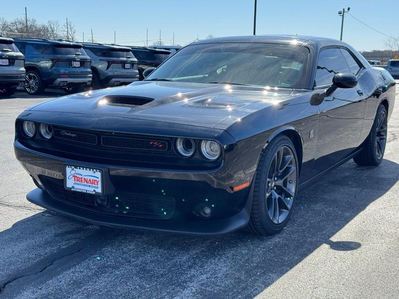 Dodge Challenger Vehicle Image 08