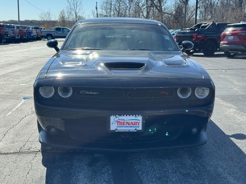 Dodge Challenger Vehicle Image 09