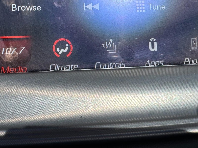 Dodge Challenger Vehicle Image 22