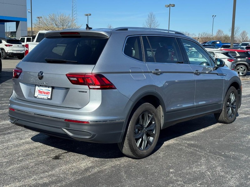 Volkswagen Tiguan Vehicle Image 03