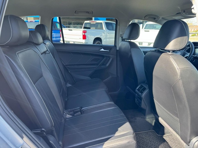 Volkswagen Tiguan Vehicle Image 11