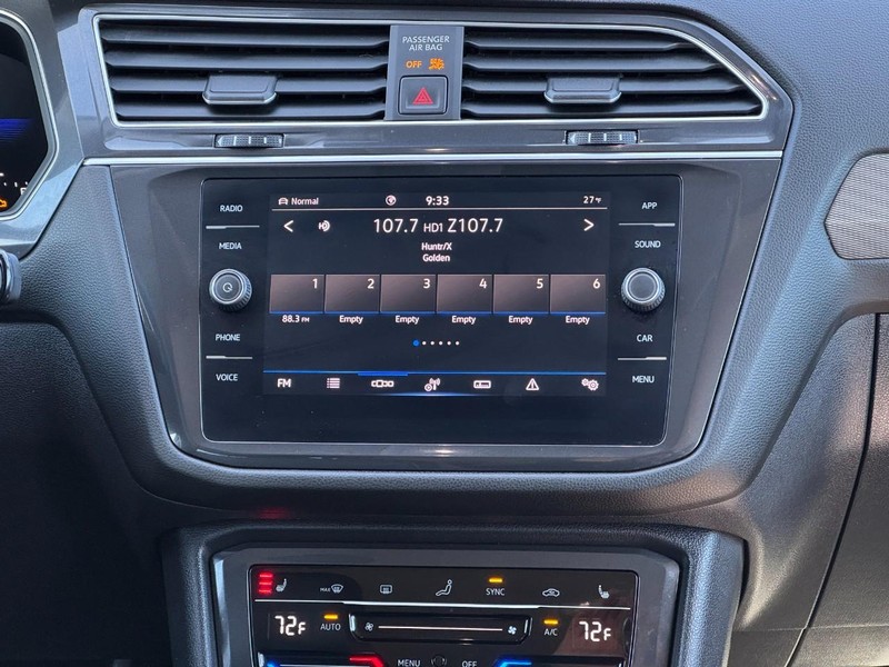 Volkswagen Tiguan Vehicle Image 14