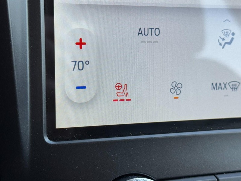 Ford Edge Vehicle Image 20