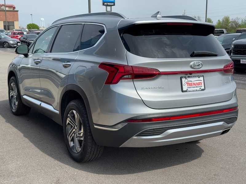 Hyundai Santa Fe Vehicle Image 06