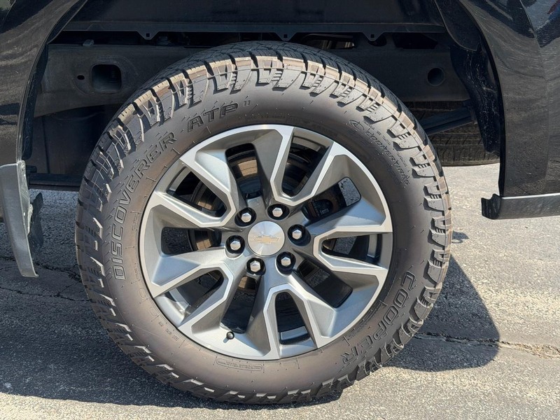 Chevrolet Silverado 1500 Vehicle Full-screen Gallery Image 07