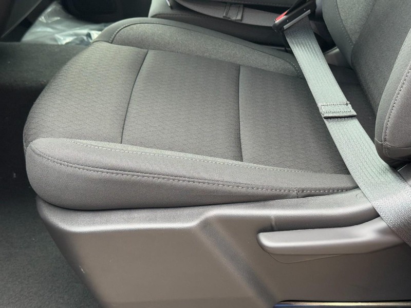 Chevrolet Silverado 2500HD Vehicle Image 13