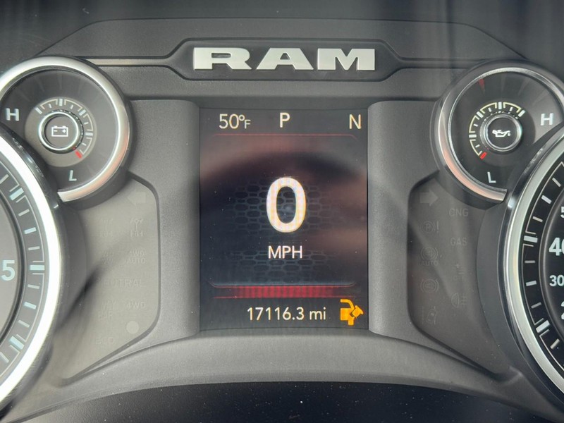 Ram 2500 Vehicle Image 18