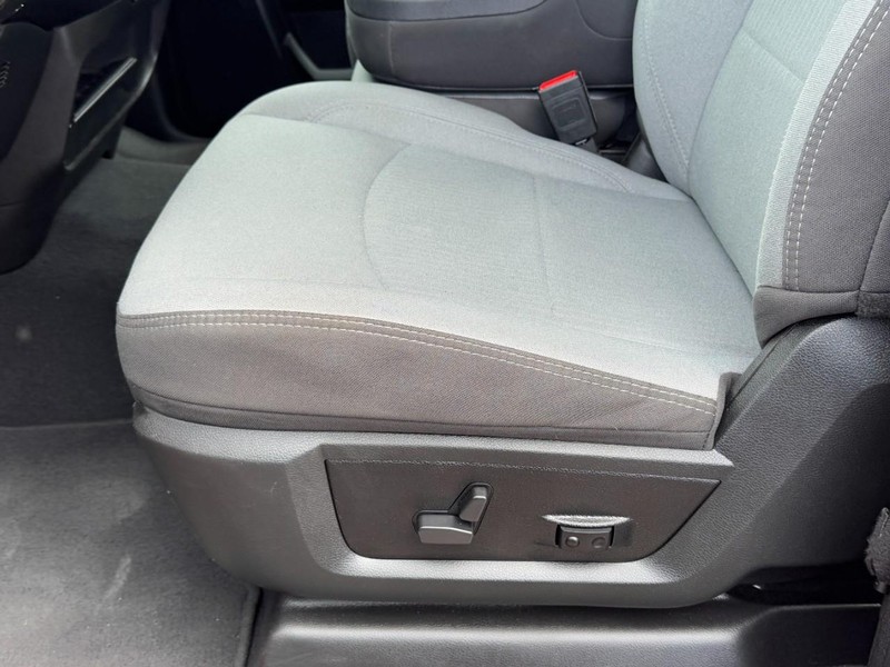 Ram 2500 Vehicle Image 22