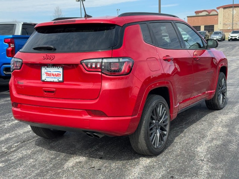 Jeep Compass Vehicle Image 03