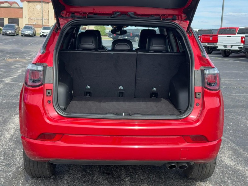 Jeep Compass Vehicle Image 05