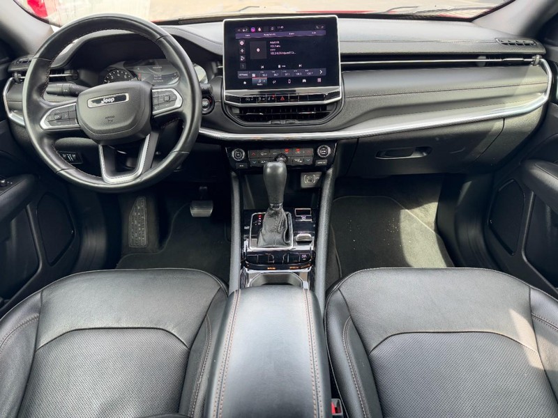 Jeep Compass Vehicle Image 11