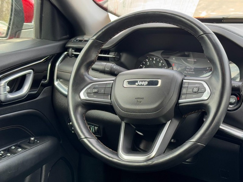 Jeep Compass Vehicle Image 12