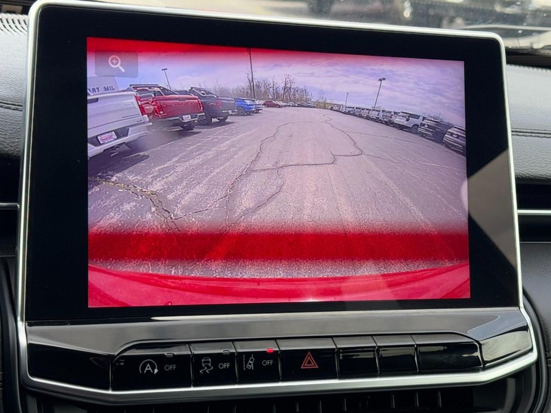 Jeep Compass Vehicle Image 19