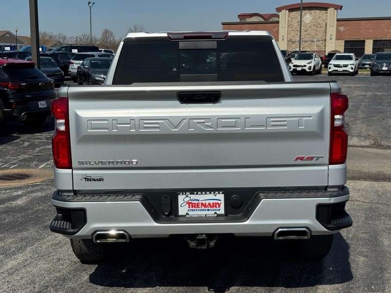 Chevrolet Silverado 1500 Vehicle Full-screen Gallery Image 05