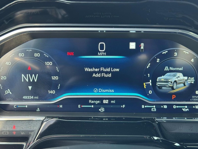 Chevrolet Silverado 1500 Vehicle Full-screen Gallery Image 20