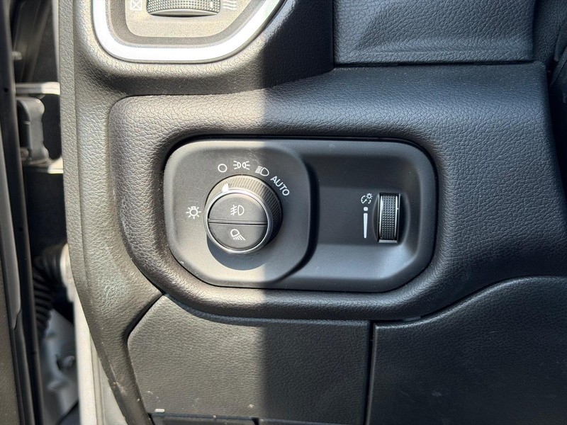 Ram 2500 Vehicle Image 15