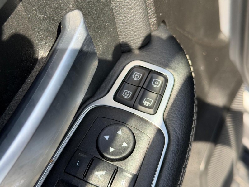 Ram 2500 Vehicle Image 22