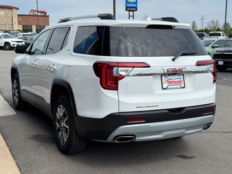 GMC Acadia Vehicle Image 06