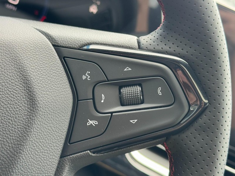 Chevrolet Trax Vehicle Image 11
