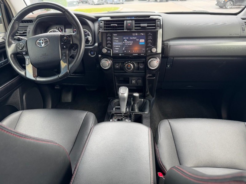 Toyota 4Runner Vehicle Image 11