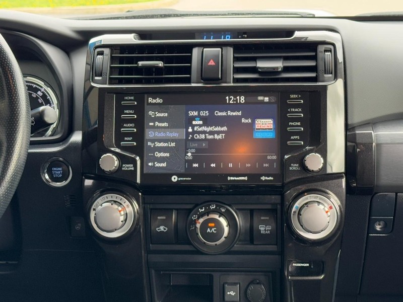Toyota 4Runner Vehicle Image 13