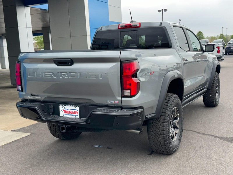 Chevrolet Colorado Vehicle Image 03