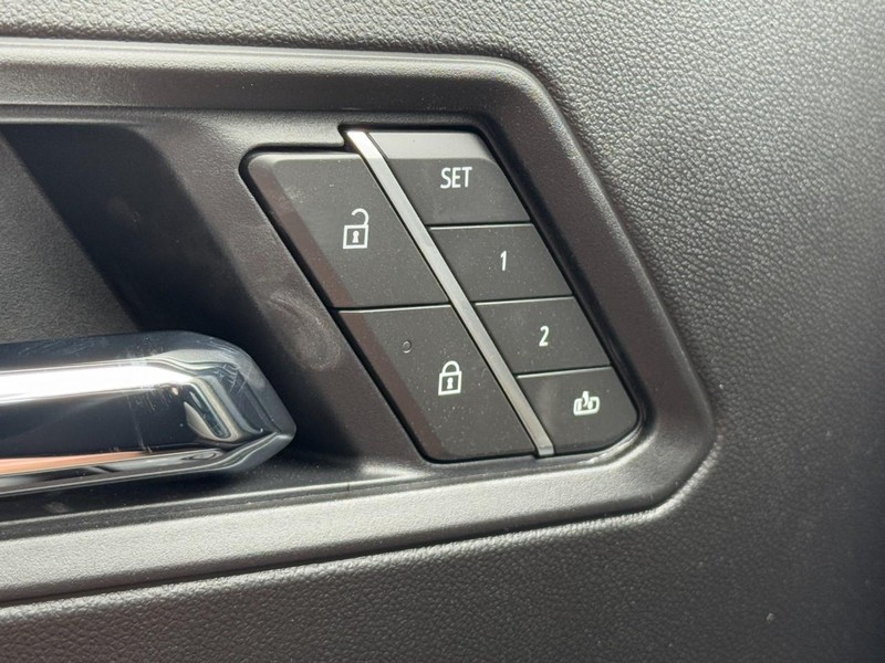 Chevrolet Colorado Vehicle Image 10