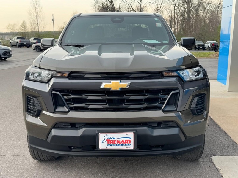 Chevrolet Colorado Vehicle Image 09