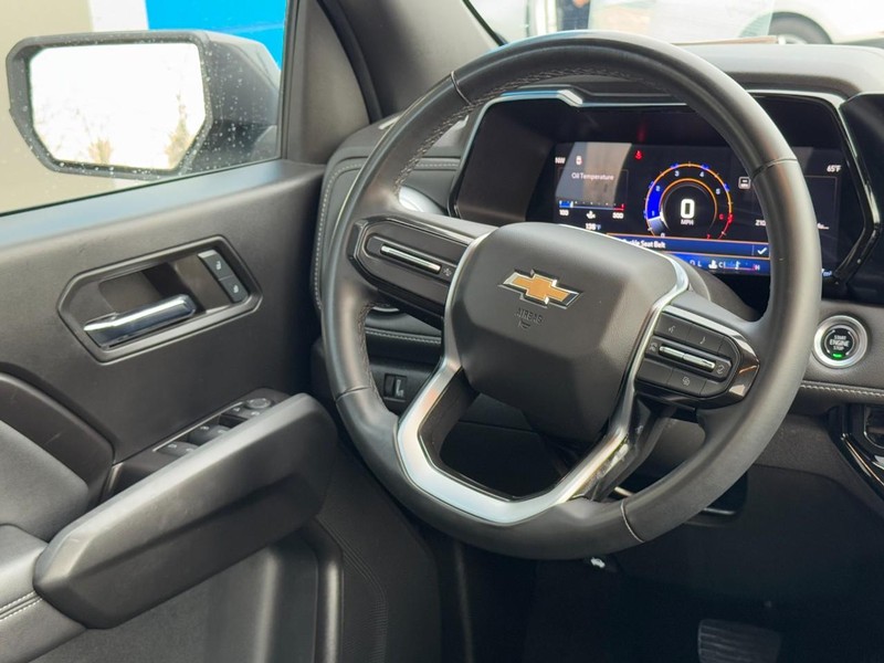 Chevrolet Colorado Vehicle Image 12