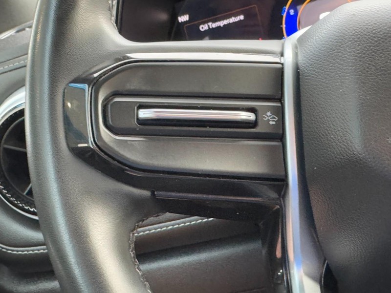Chevrolet Colorado Vehicle Image 16