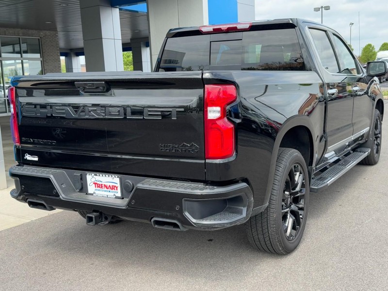 Chevrolet Silverado 1500 Vehicle Image 03