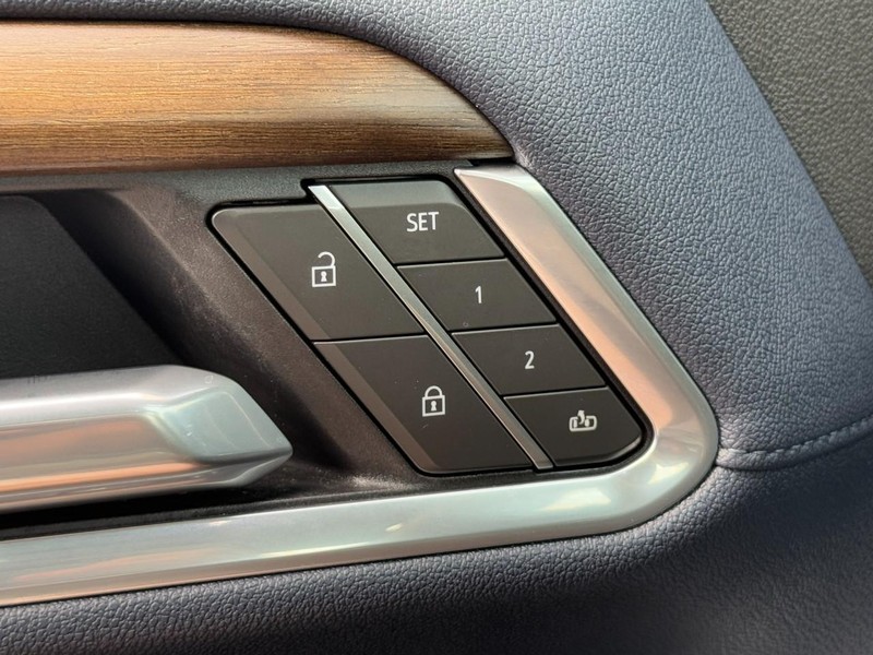 Chevrolet Silverado 1500 Vehicle Image 15