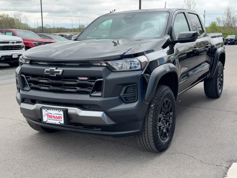 Chevrolet Colorado Vehicle Full-screen Gallery Image 08