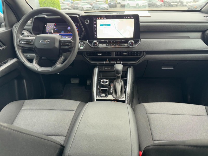 Chevrolet Colorado Vehicle Full-screen Gallery Image 11