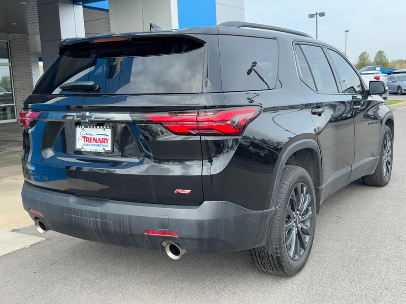 Chevrolet Traverse Vehicle Image 03