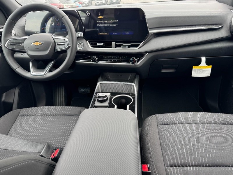 Chevrolet Equinox Vehicle Image 06
