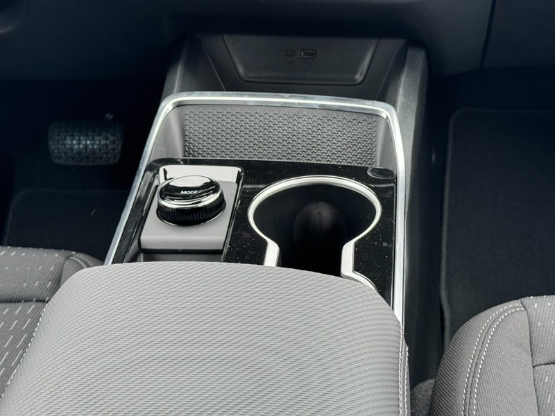 Chevrolet Equinox Vehicle Image 09