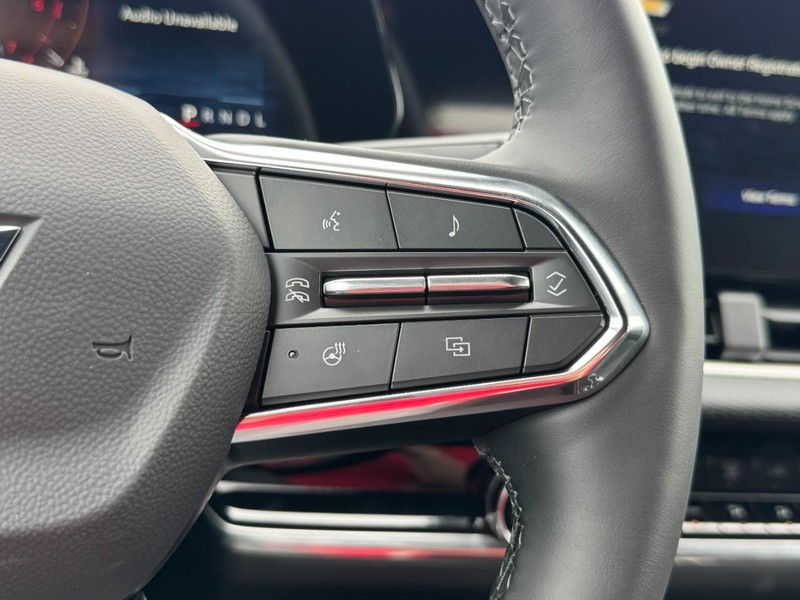 Chevrolet Equinox Vehicle Image 11