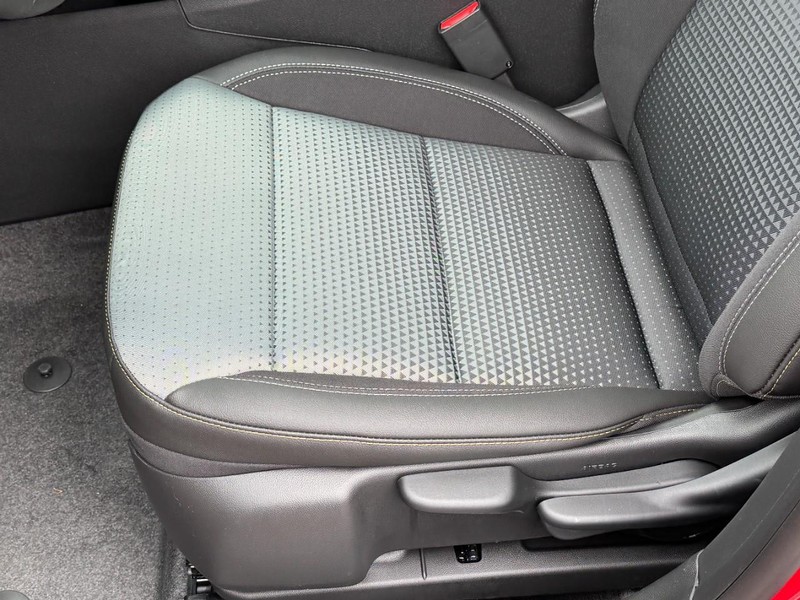 Chevrolet Trax Vehicle Image 14