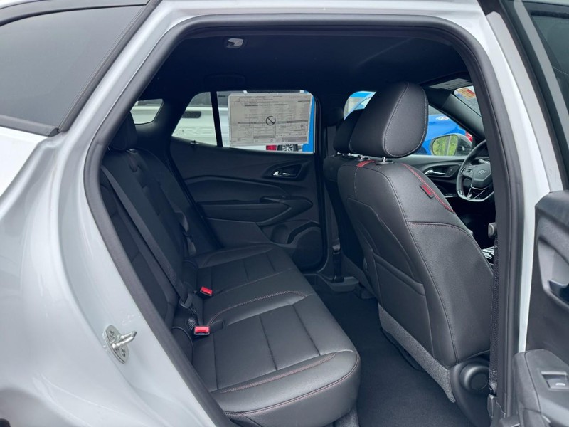 Chevrolet Trax Vehicle Image 05
