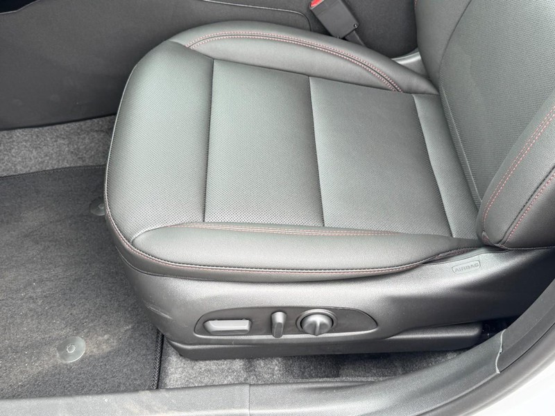 Chevrolet Trax Vehicle Image 14