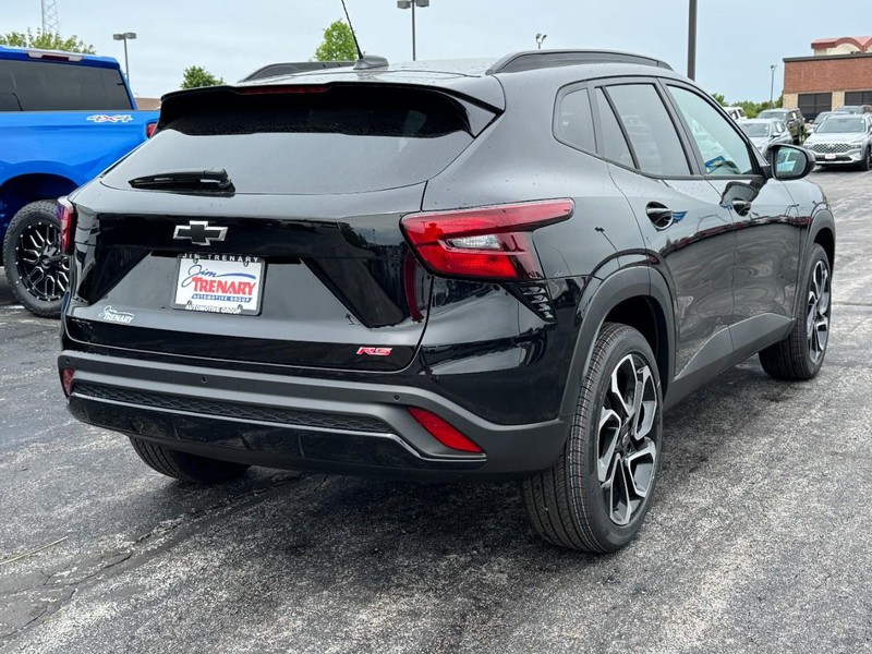 Chevrolet Trax Vehicle Image 03